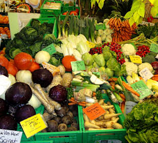Auslagen der Alten Markthalle