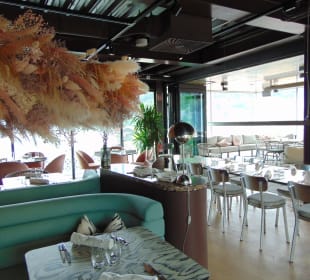 Jil Rooftop Drink&Dine