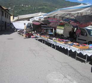 Markt in Dongo