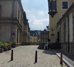 Straße vom Palast zu den Bockkasematten