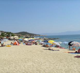 Strand feinkörnig, ca. 5. Min. vom Hotel entfernt