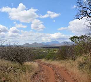 Fahrt von Amboseli nach West über die Lavafelder