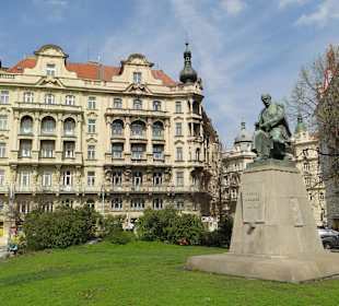 Statue & Gebäude in Prag 