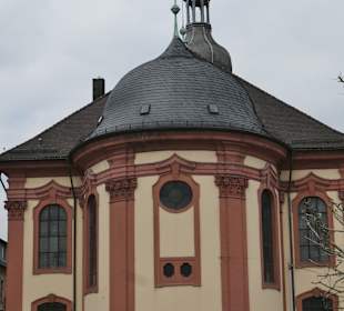 Die St.-Alexander-Kirche am Marktplatz von Rastatt