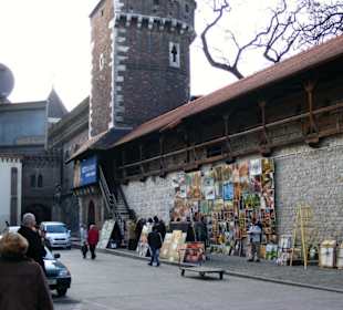 Galeria obrazów pod murem