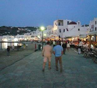 Hafen - Promenade am Abend