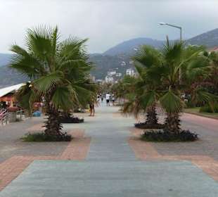 Strandpromenade - Hotel Grand Zaman Garden