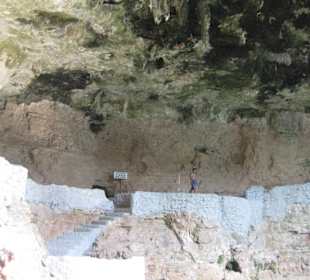 Die Höhle