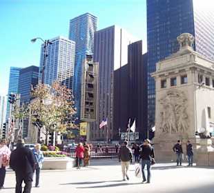 Michigan Avenue Bridge