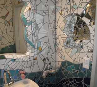 Auch die WCs sind entsprechend gestaltet