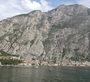 Blick zurück nach Limone