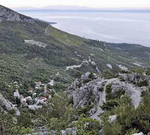 Blick  vom Wanderweg über Tucepi