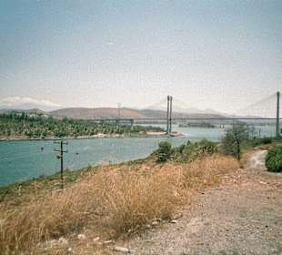 Blick auf höhe Brücke von Chalkida