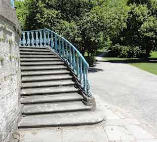 Treppenaufgang zur Grotte