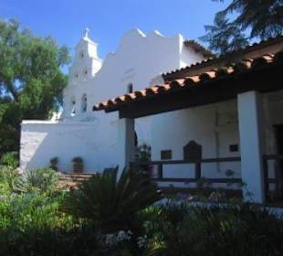 Die Mission de Alcala von der Straßenseite