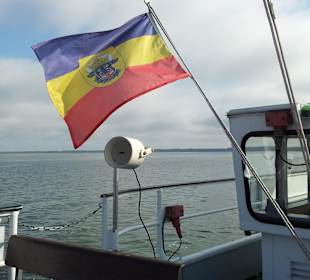 Auf dem Schiff nach Waren