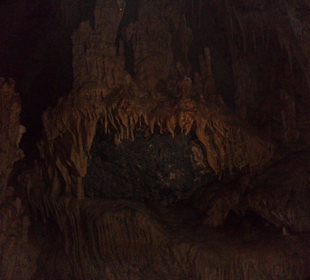 Im Innern der Höhle