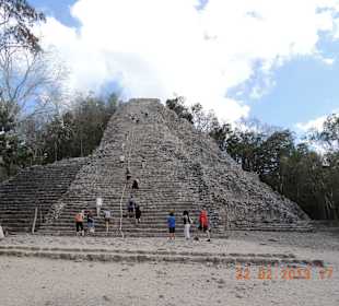 Die Pyramide von Coba