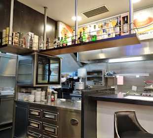 Blick in die offene Küche des Restaurants