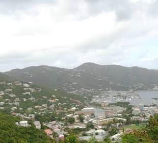 Blick auf den Hafen von oben