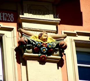 Mittig vom schönsten Haus Marktplatz