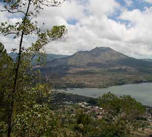 Jezioro Batur widziane z KIntamani
