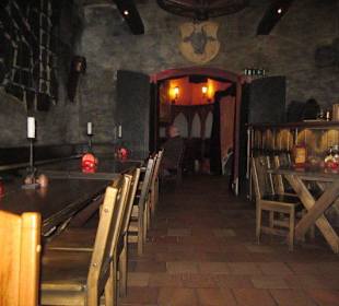 Verrauchtes Kellerlokal