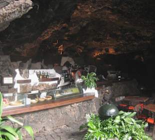 Abgang in die Höhle