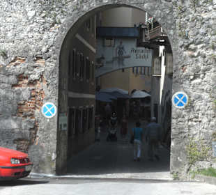 In die Altstadt zum Hotel