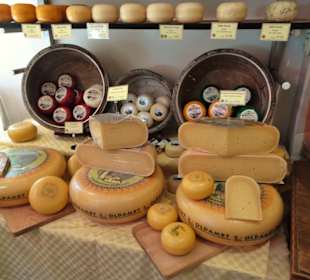 In den Räumen des Kaashandel van der Leij