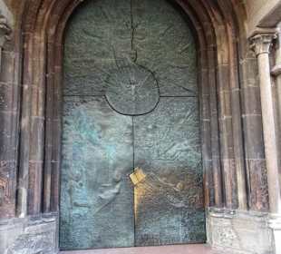 Haupteingang zum Dom