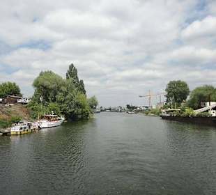Große Kölner Hafenrundfahrt