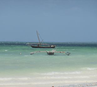 Ozean bei Flut Uroa Beach