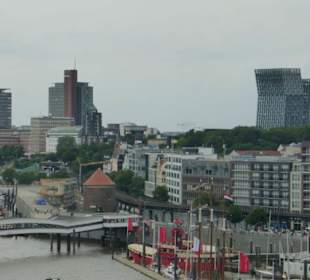 Blick zum Atlantic Haus / Penthouse Elb-Panorama