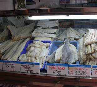 In Salz getrockneter Fisch