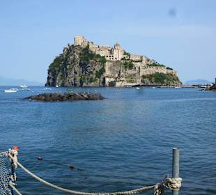 Die Burg "d' Aragona"