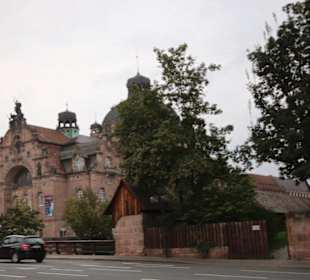 Blick zum Opernhaus