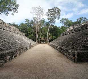 Coba, Spielfeld der Mayas