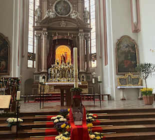 Stiftskirche St. Peter und Johannes der Täufer