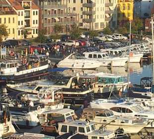 Waren - Halli - Galli am Yachthafen - 