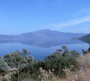 Bafasee umgeben vom Latmosgebirge