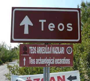 Hinweisschild zur Ausgrabungsstätte Teos
