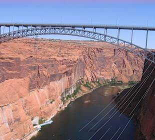 Brücke über den Colorado am Glen Canyon Dam