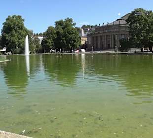 Statuen am Schlossplatz