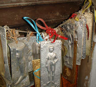 Ruiny Antimachia - dary wotywne