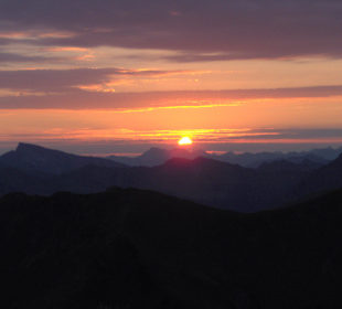 Sun rise on the Zafernhorn