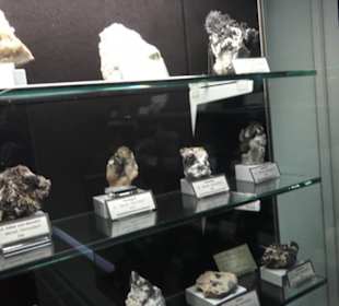 Museum für Mineralien und Mathematik