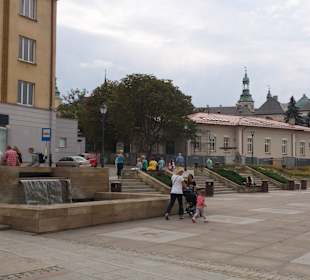 Fontanna znajdująca się na placu