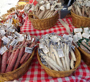 Impressionen vom Wochenmarkt in Argelès-Village