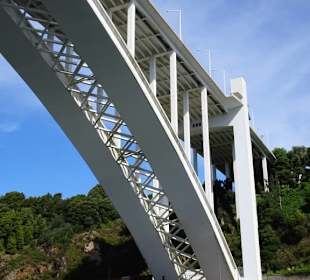 Die Brücke „Ponte de Arrábida"